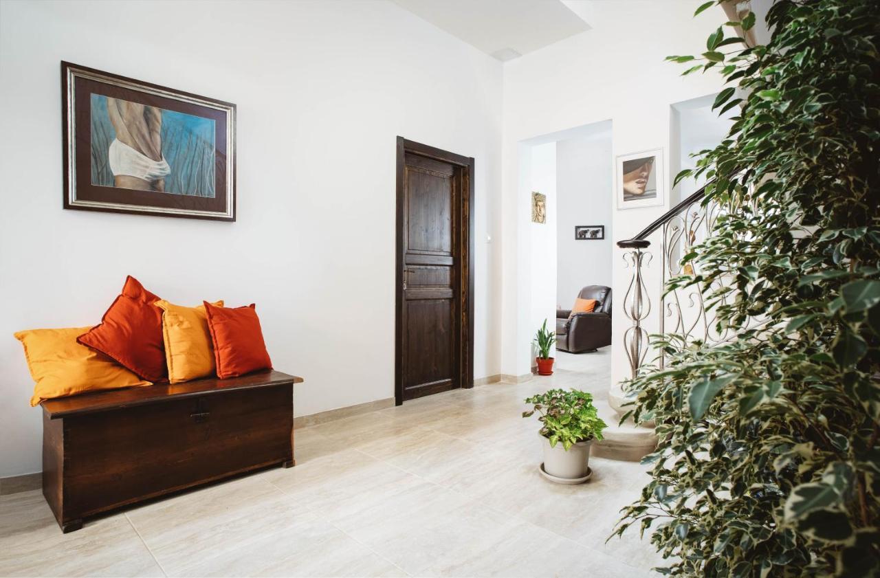 Fauzia B&B Hamrun Ngoại thất bức ảnh